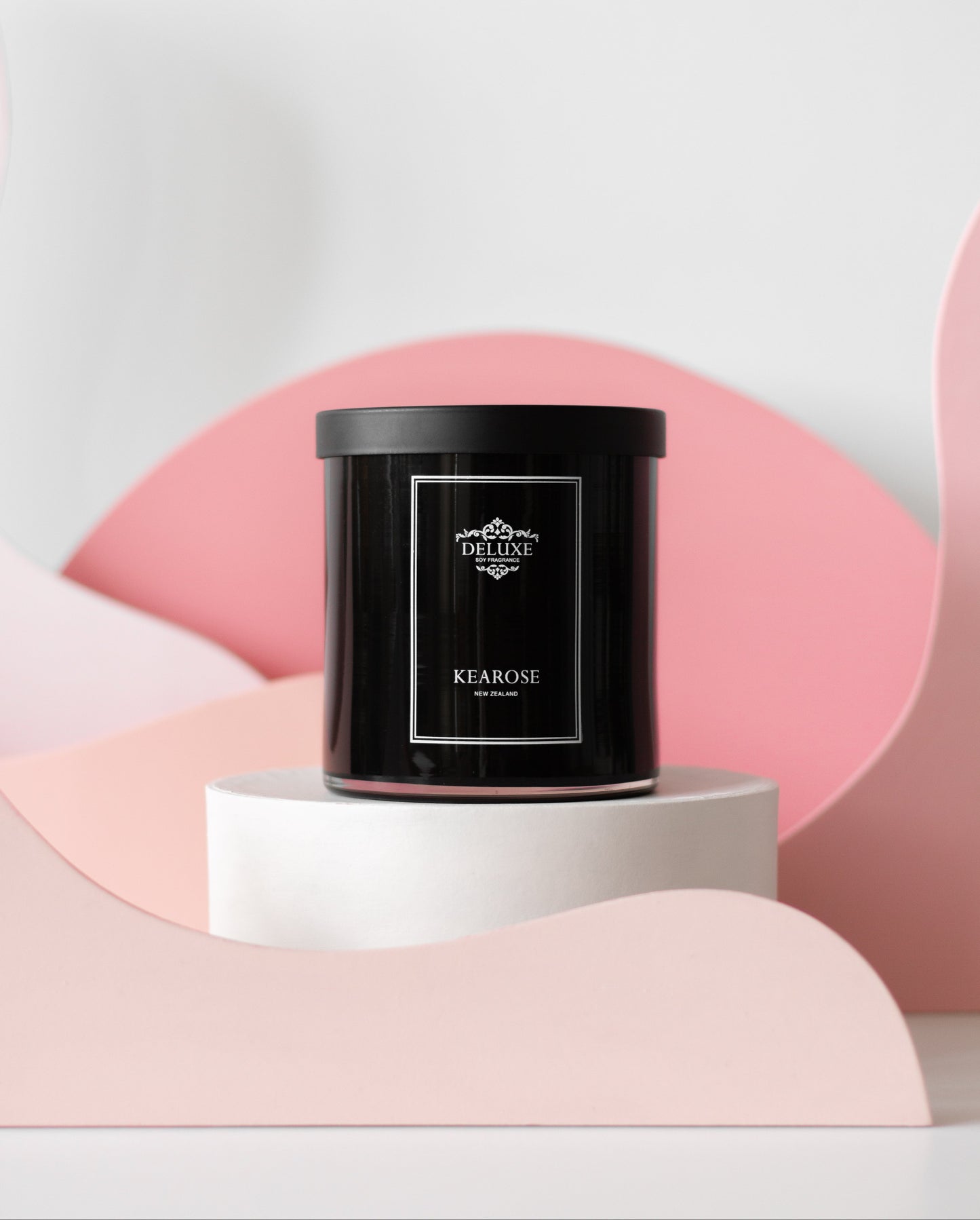 French Pear & Vanilla - Noir Vessel Soy Candle
