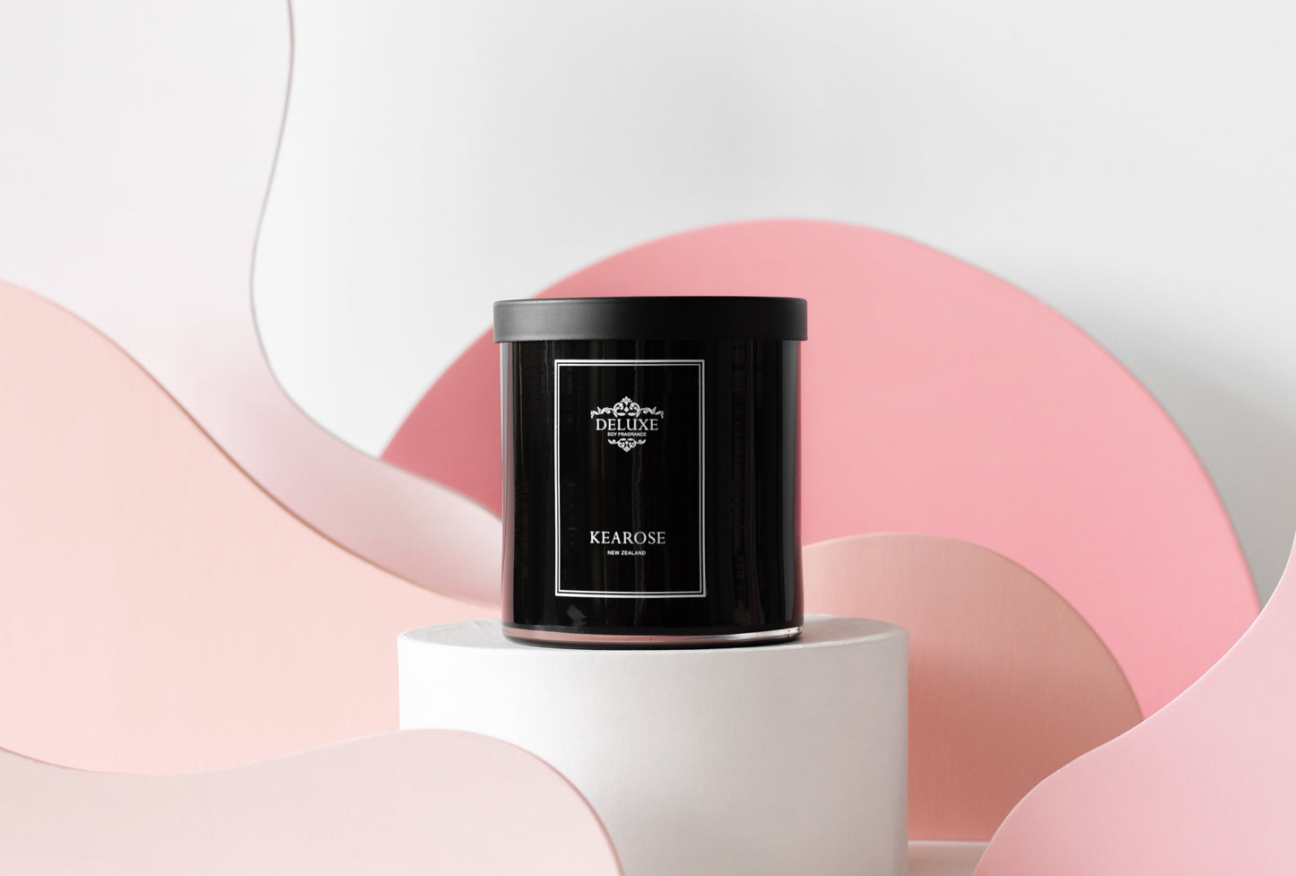 French Pear & Vanilla - Noir Vessel Soy Candle
