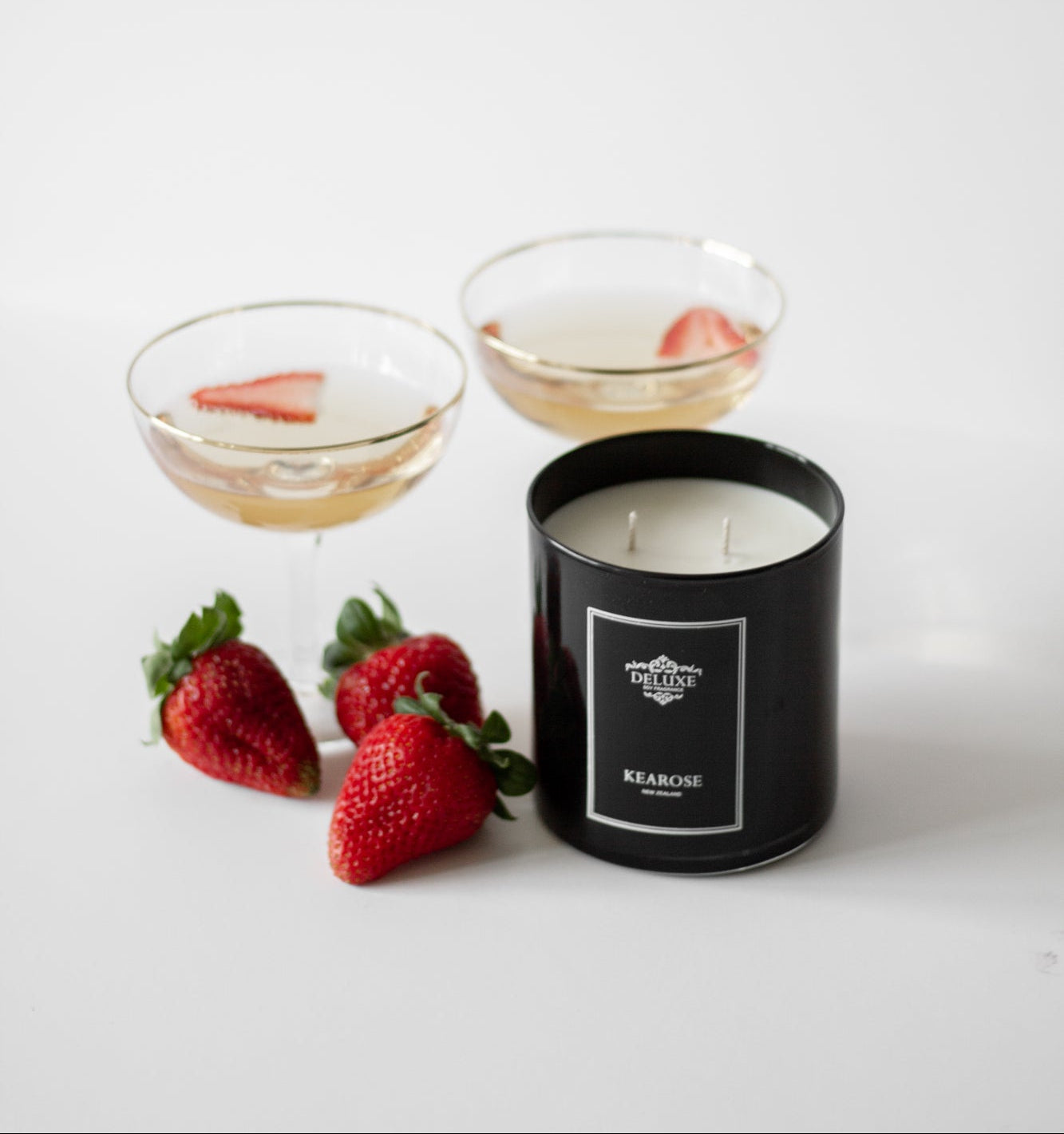 Strawberries & Champagne - Noir Vessel Soy Candle